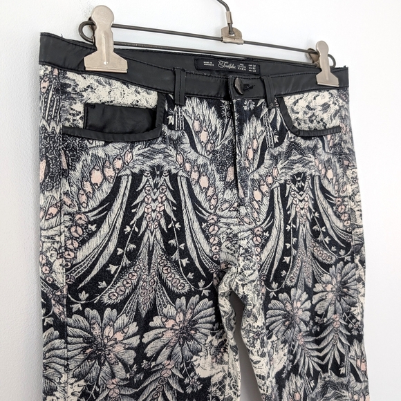 2/15$Zara Trafaluc Black and White Patterned Pants With Leather-like Trim Size 2 - Picture 3 of 11